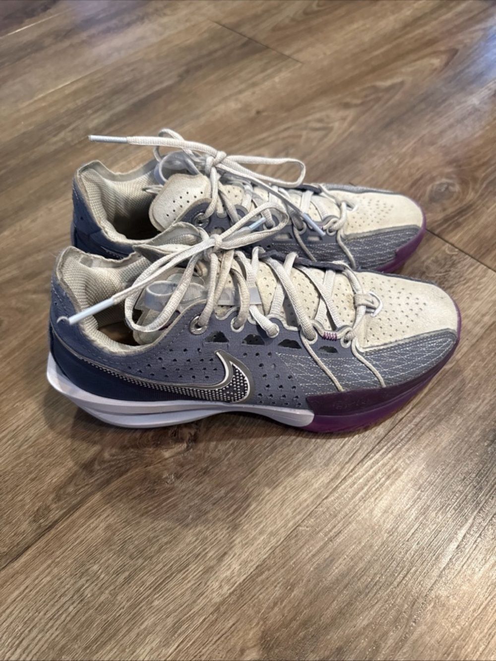 Nike Air Zoom GT Cut 3 “Be true to her school” Gray Purple Size 7.5